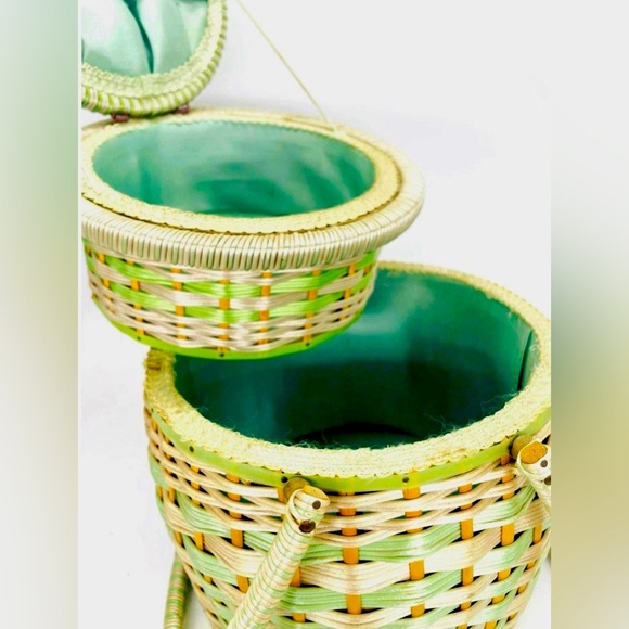 50s Mint Green Nesting Wicker Sewing/Picnic Basket(s) Bag - Picture 3 of 4
